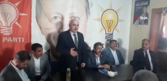 AK Parti Erzurum Milletvekili Abdürrahim Fırat Tekman ilçesinde vatandaşlarla buluştu