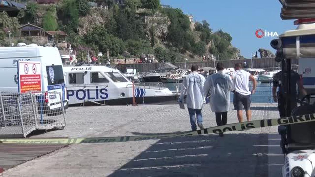 Antalya'da deniz yüzeyinde erkek cesedi bulundu