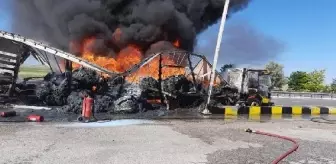 Konya'da TIR Bariyerlere Çarptı ve Alev Aldı