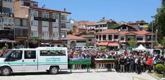 Amasya'da kaza sonucu hayatını kaybeden aile toprağa verildi