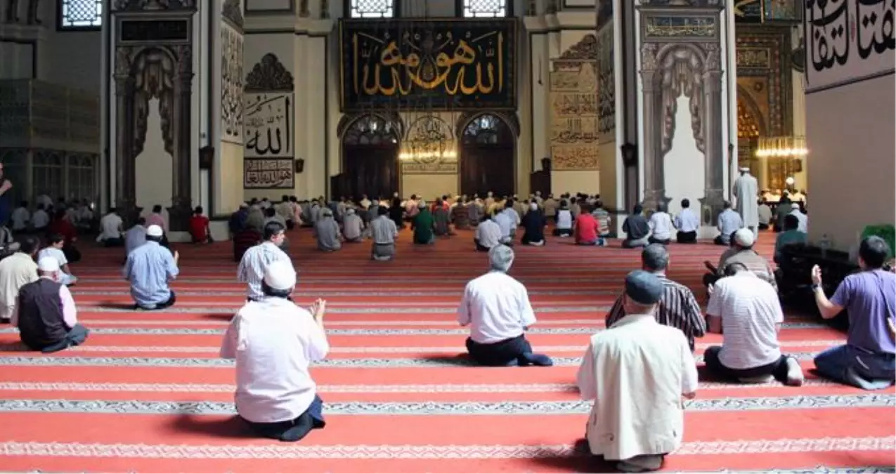 Aydın bayram namazı saat kaçta? 2023 Aydın bayram namazı saati! Bayram namazı ne zaman, saat kaçta?