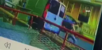 Çekmeköy'de doğal gaz patlaması kamerada