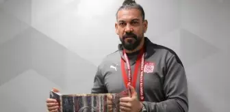 Demir Grup Sivasspor, Teknik Direktörlük İçin Servet Çetin ile Anlaştı