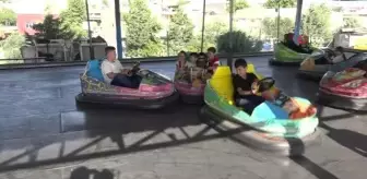 Adıyaman'daki yetim çocuklar lunaparkta eğlendi