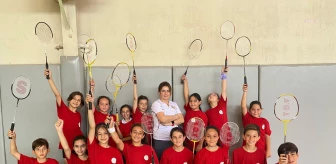 Bayraklı Belediyesi Sporcuları İzmir İl Badminton Şampiyonası'nda 3 Madalya Kazandı
