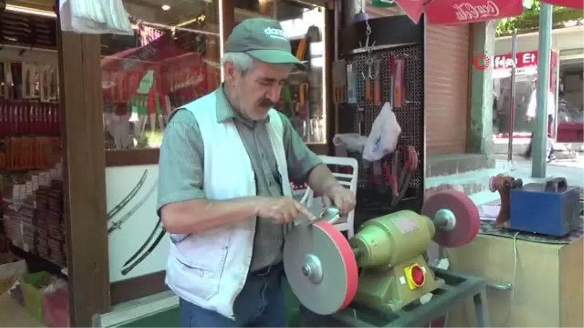 Bıçakçı esnafında bayram yoğunluğu