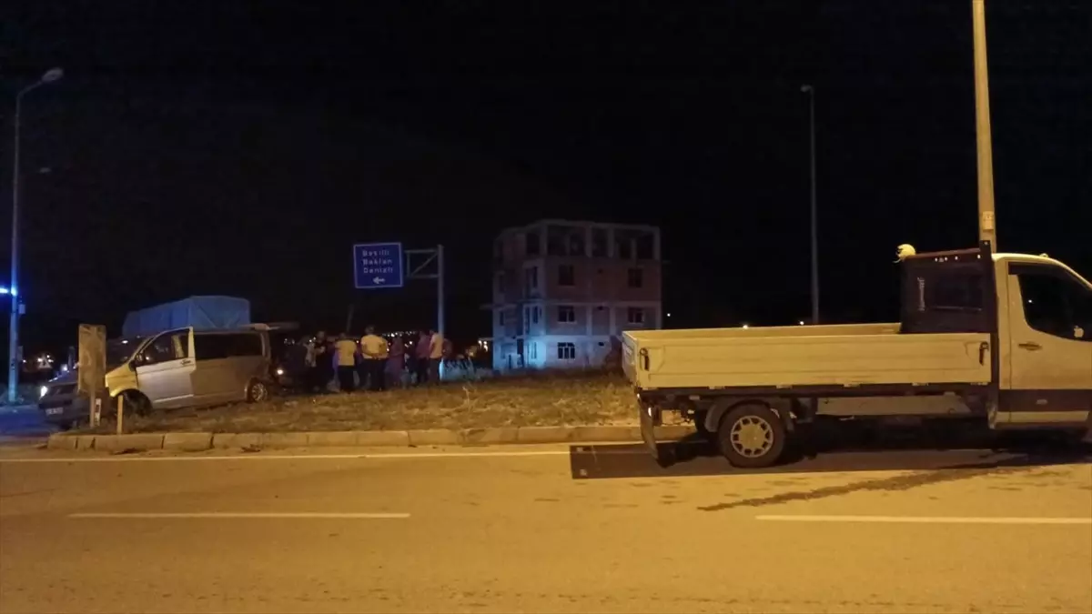 Çivril'de kaza: 2 çocuk yaralandı