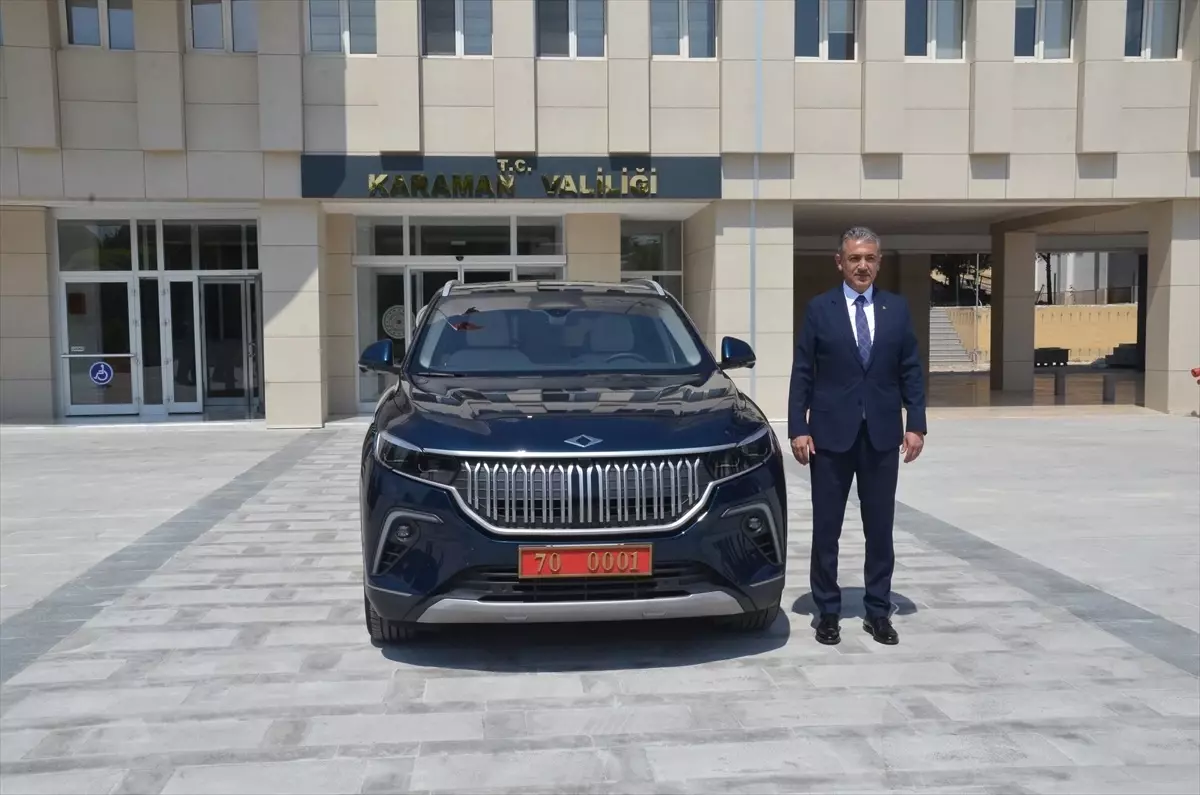 Türkiye'nin yerli otomobili TOGG Karaman Valisi tarafından teslim alındı