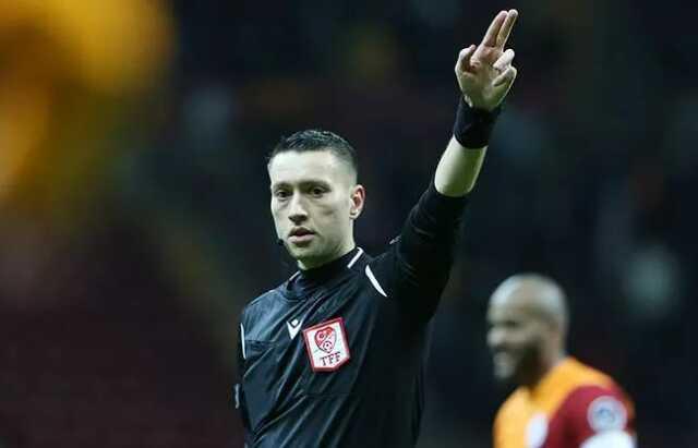 Miktarı duyanın ağzı açık kalıyor! İşte Süper Lig'de sezonun en çok kazanan hakemi Miktarı duyanın ağzı açık kalıyor! İşte Süper Lig'de sezonun en çok kazanan hakemi