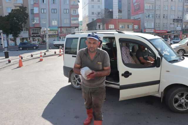Acemi kasaplar hastanelik oldu