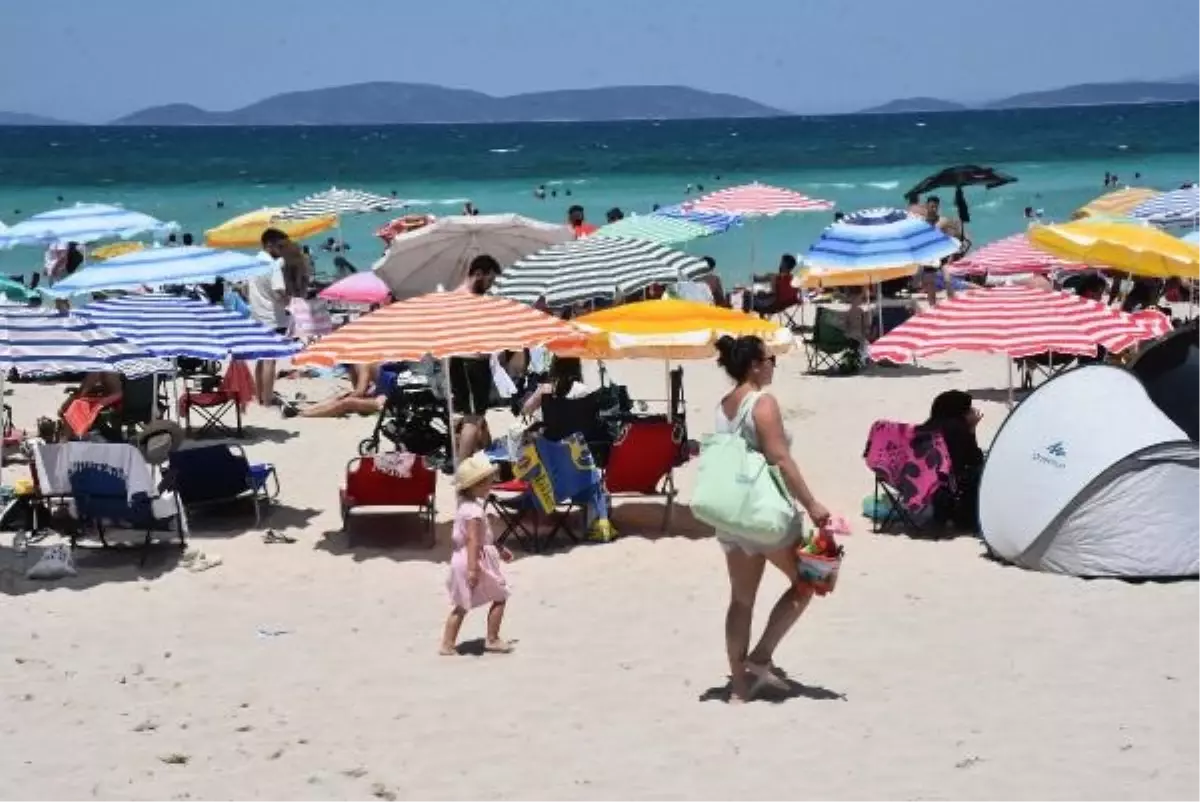 Çeşme, Kurban Bayramı'nda tatilcilerin akınına uğradı