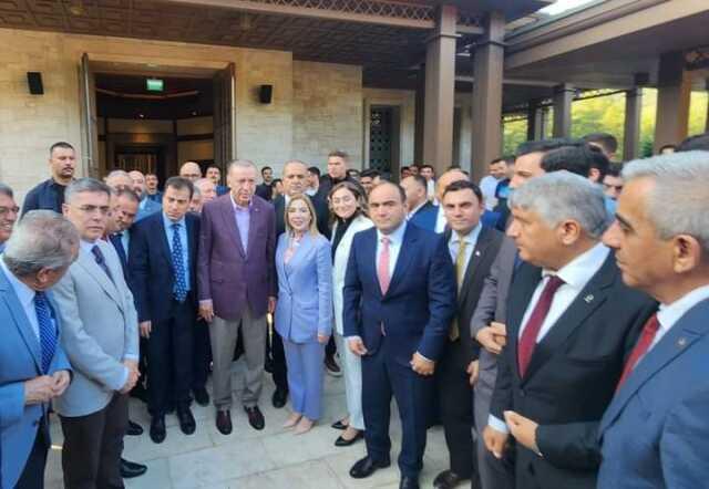 Cumhurbaşkanı Erdoğan Marmaris'te Bayram Namazı Kıldı Cumhurbaşkanı Erdoğan Marmaris'te Bayram Namazı Kıldı