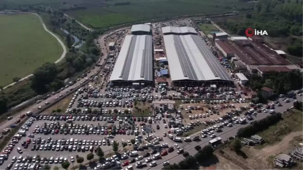 Kurbanı ayaklarından tutup çocuk gibi yürüttüler