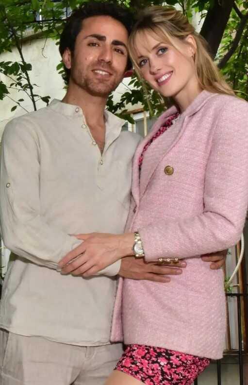 Wilma Elles 7 aylık hamile! Peş peşe karnı burnunda pozlarını paylaştı Wilma Elles 7 aylık hamile! Peş peşe karnı burnunda pozlarını paylaştı