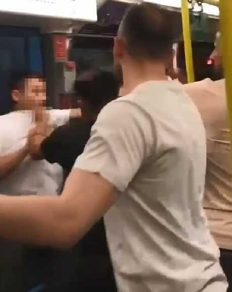 Yan baktı meselesinde yumruklar konuştu, bir kişi böyle darp edildi