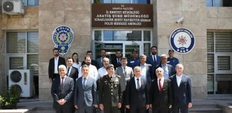 Amasya'da Protokol Üyeleri Sağlık, Güvenlik ve İtfaiye Görevlilerini Ziyaret Etti