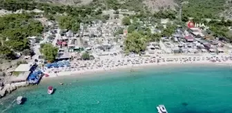 Karavan Tatilcileri Foça'ya Akın Etti