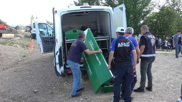 Kızılırmak'a düşen topu almak için suya giren 3 çocuk hayatını kaybetti