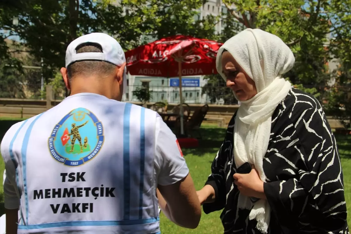 TSK Mehmetçik Vakfı, Malatya'da şehit ve gazi ailelerine kurban eti dağıttı