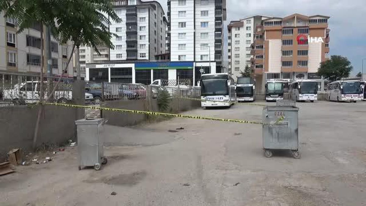 Önce bıçakla yaralandı, ardından av tüfeğiyle vurdu