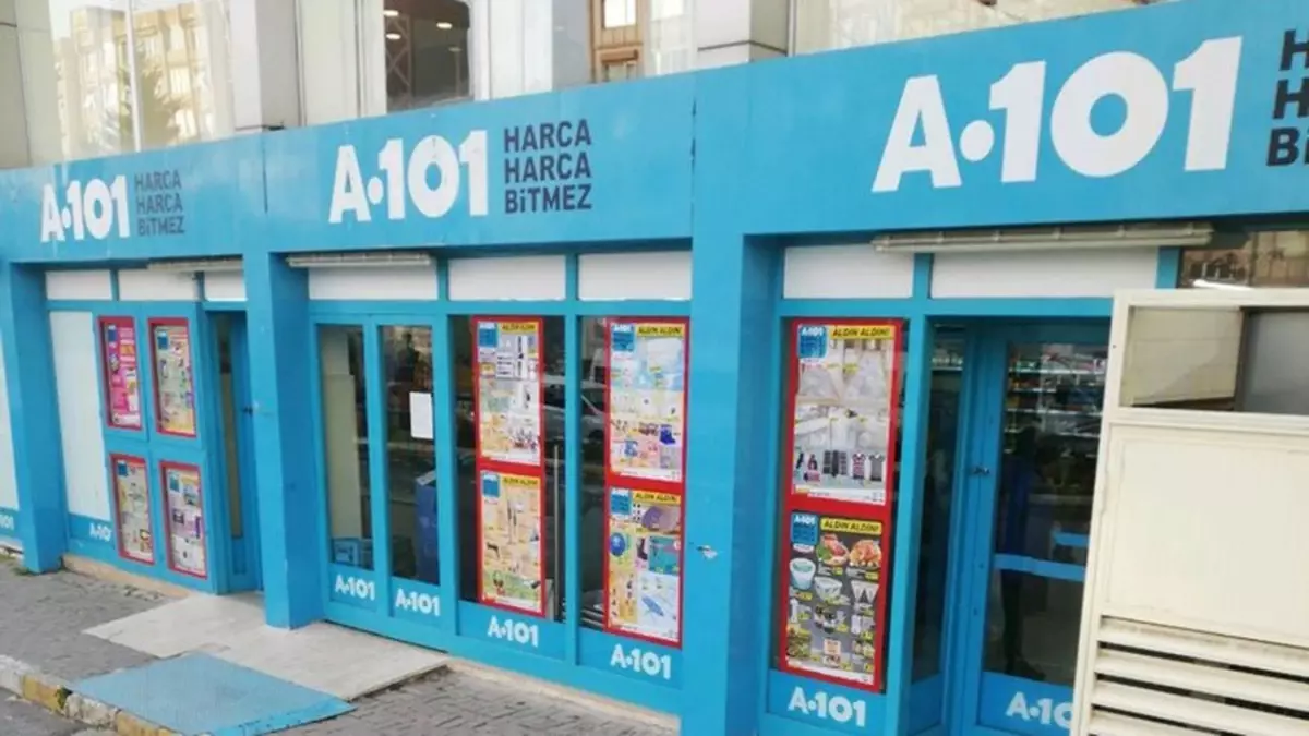 A101 bayramda saat kaçta açılıyor? A101 ÇALIŞMA SAATLERİ! A101 bayramın üçüncü günü kaçta açılacak?