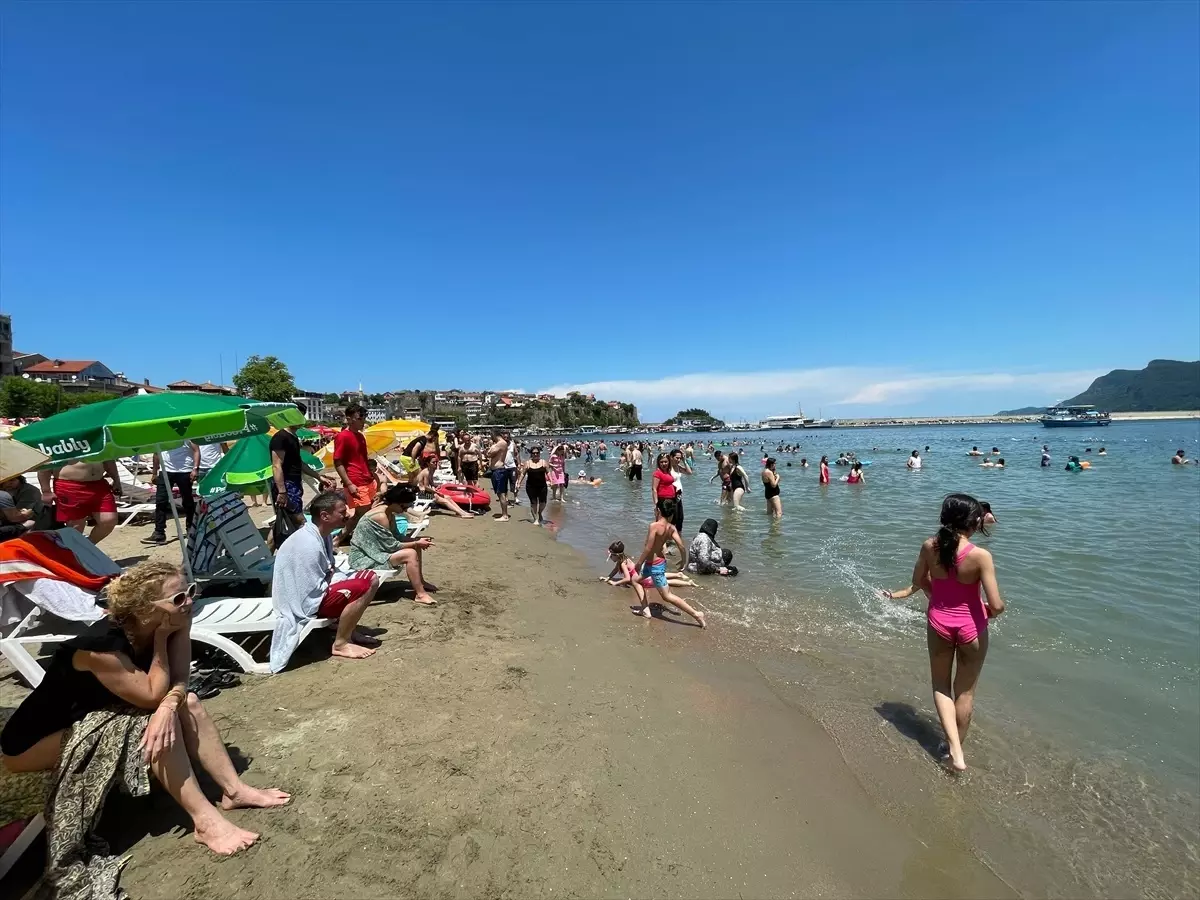 Kurban Bayramı'nda Amasra'da Yoğunluk