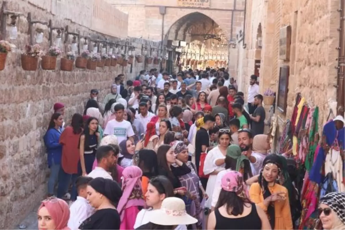 Midyat, Bayram Tatilinde Turistlerin İlgi Odağı Oldu