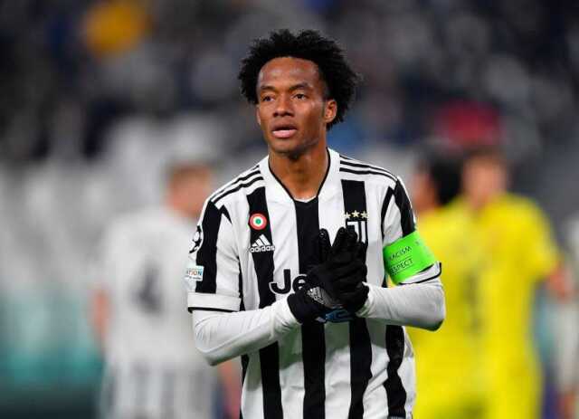 Fenerbahçe'nin gündemindeki Cuadrado, Juventus'tan ayrıldı