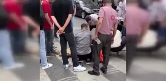 Gaziosmanpaşa'da dükkan içinde oğluna silah doğrultan genci vurdu