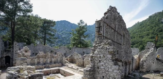 Antalya'nın Olympos Antik Kenti, Kültür ve Sahil Turizmine Hizmet Ediyor