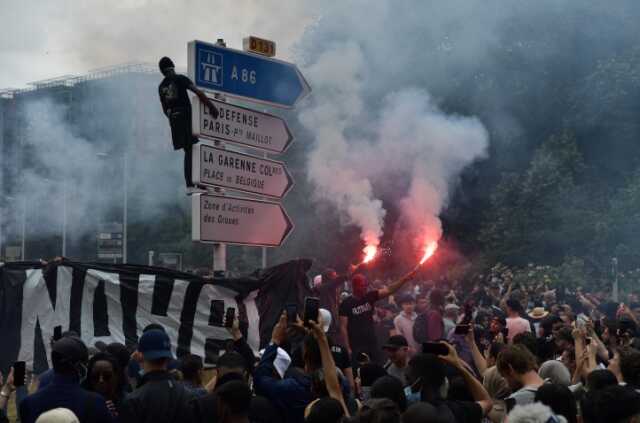Son Dakika: Fransa'da 17 yaşındaki gencin polis tarafından öldürülmesiyle başlayan protestolarda bir kişi yaşamını yitirdi