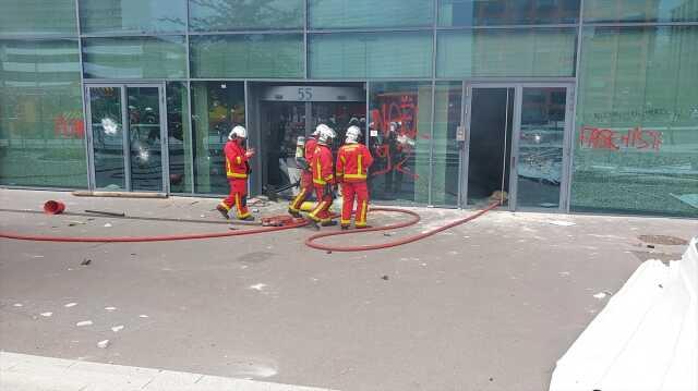 Son Dakika! Protestolar sonrası karışan Fransa'da Başbakan Borne'dan OHAL sinyali