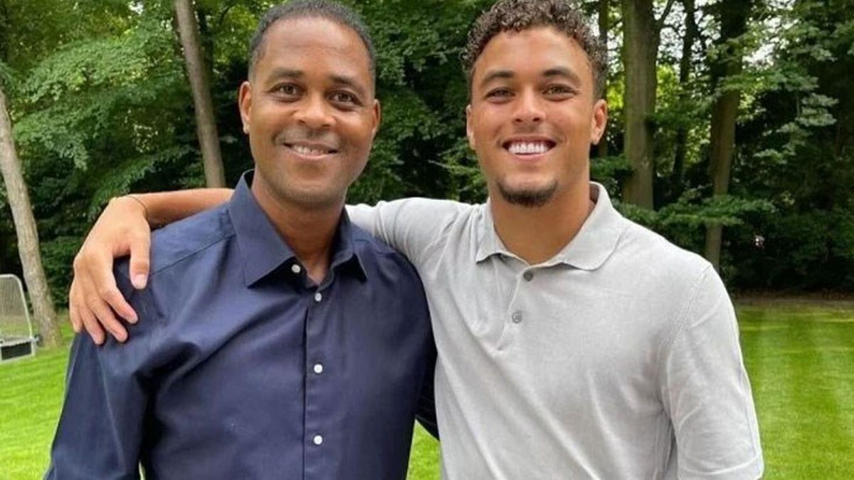Türkiye'ye geldi! Patrick Kluivert, Adana Demirspor'a imzayı atıyor