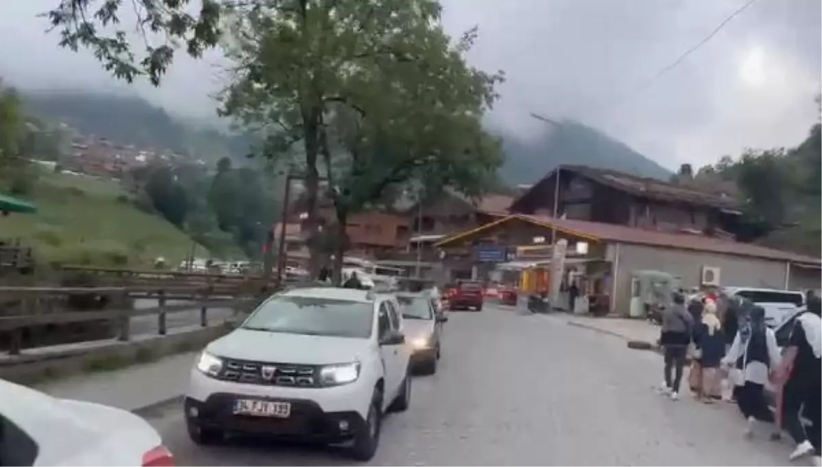 Uzungöl'de Bayram Tatili Yoğunluğu