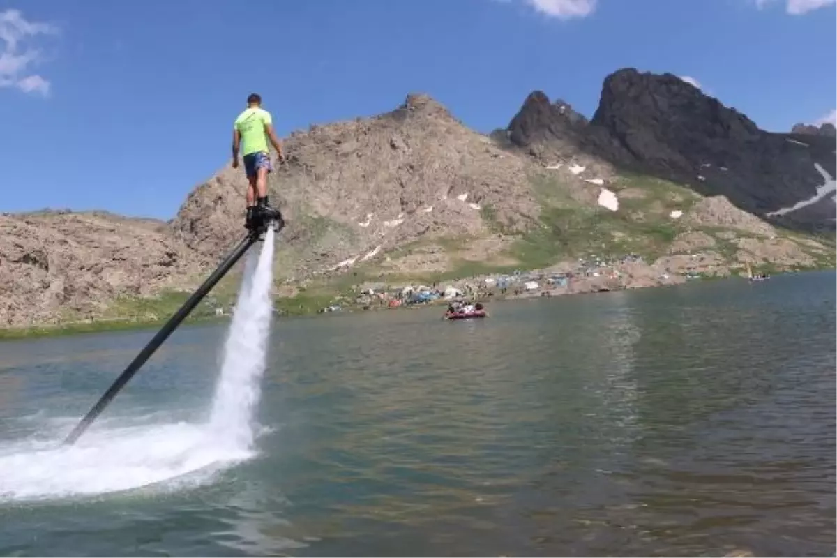 Hakkari'de Cilo-Sat Gölleri Festivali 15 Bin Kişiyle Gerçekleşti