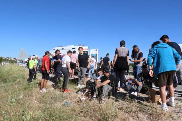 Eskişehir'de yolcu otobüsü boş araziye uçtu! 35 kişi yaralandı