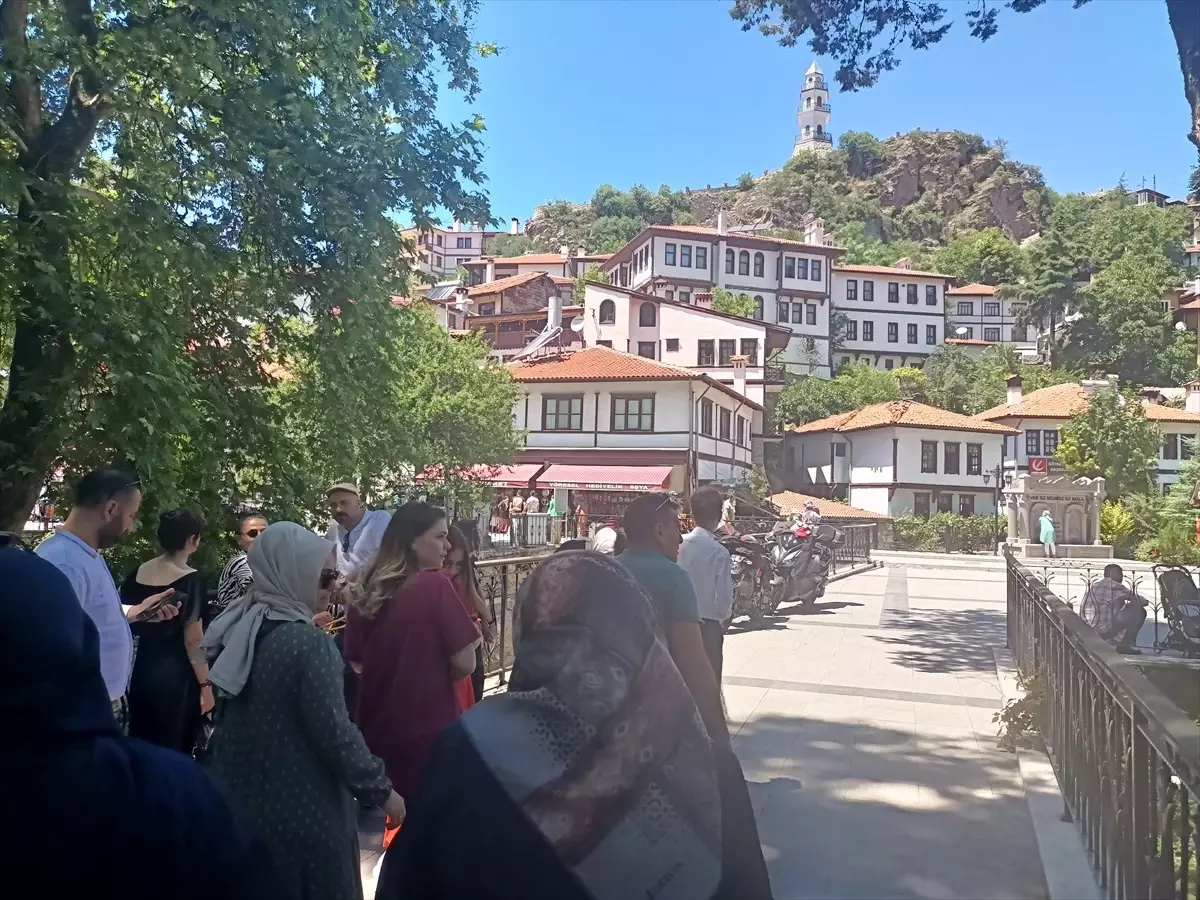 Tarihi Osmanlı kasabası Göynük'te Kurban Bayramı'nda tatilci yoğunluğu yaşandı