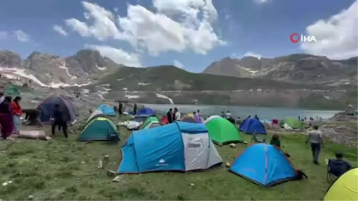 Türkiye'nin en yüksek festivali Yüksekova'da başladı