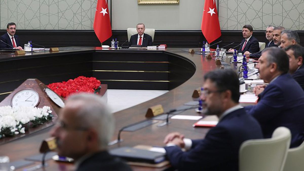 Gözler Kabine toplantısında! Masada milyonların merakla beklediği zam konusu var