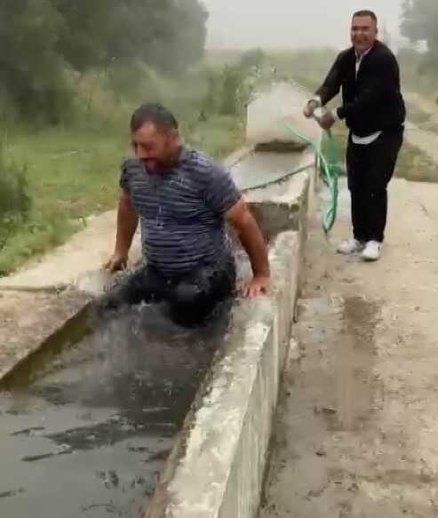 Namaza gelmedikleri için soğuk suya atılmışlardı: 'Güzel bir ders aldık'