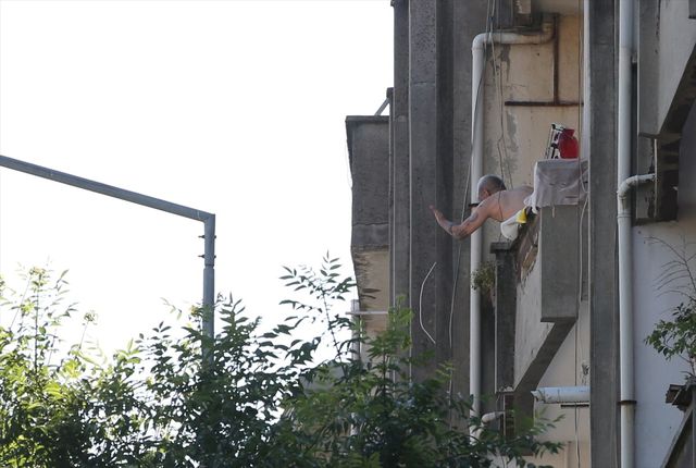 Birlikte yaşadığı kadını rehin alan kişiyi, Özel Harekat polisleri etkisiz hale getirdi