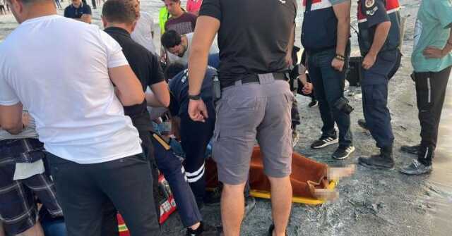 Salda Gölü'nde 13 yaşındaki çocuk hayatını kaybetti