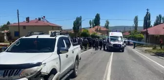 Sivas'ta Motosiklet ile Pikap Çarpışması: 2 Genç Hayatını Kaybetti