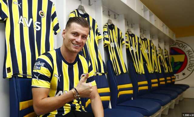 Sosyal medyadan paylaştı! Fenerbahçe'nin yıldızı takıma veda etti