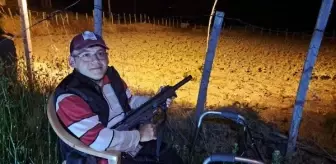 Engelli çiftçi yaban hayvanlarından tarlasını koruyor