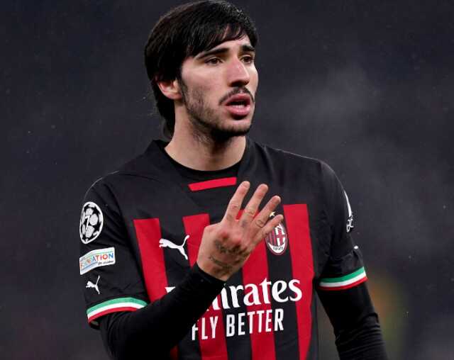 İtalyan tarihine geçti Newcastle'nin yeni transferini bütün dünya konuşuyor