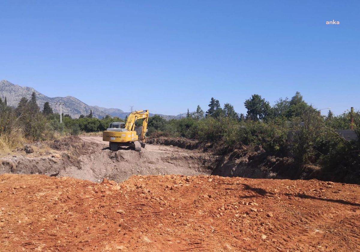 Konyaaltı Belediyesi, yayla yollarında çalışmalarını sürdürüyor