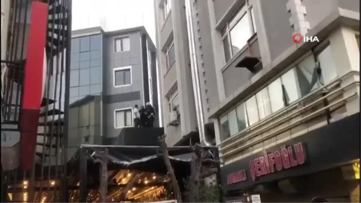 Bacada çıkan yangın korkuttu
