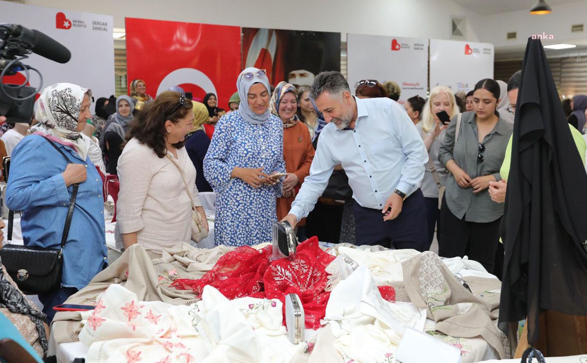 Bayraklı Belediyesi 'Geleceğini Kuran Genç Kadınlar' projesine kabul edildi