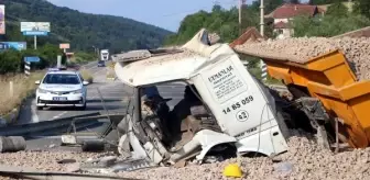 Bolu'da freni patlayan kamyon D-100 karayoluna çıktı